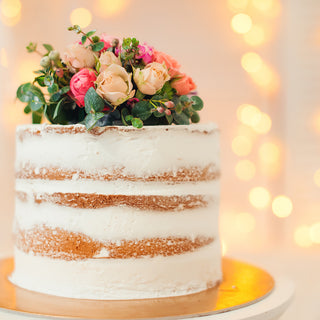 A Step-by-Step Guide to Making a Naked Cake